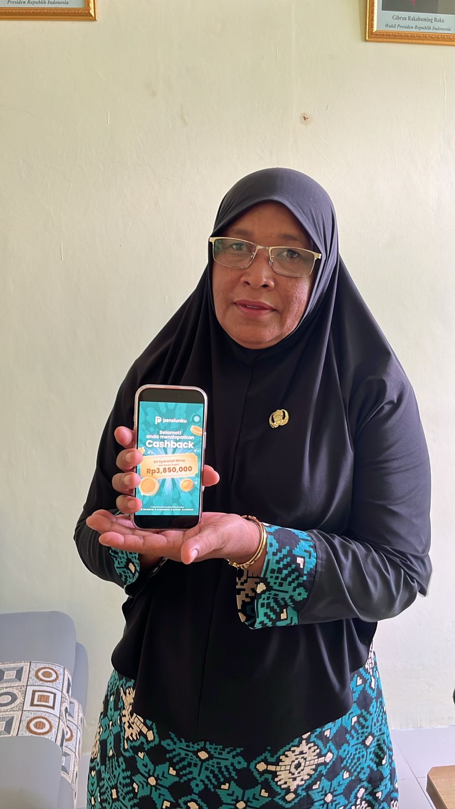 Sri Syarwiah Mony (52)