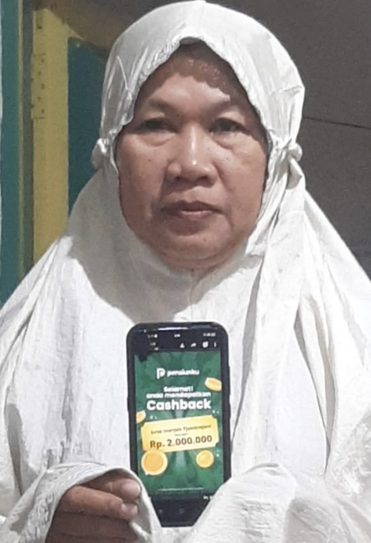 Erna Marjati Tjandrajani (55)